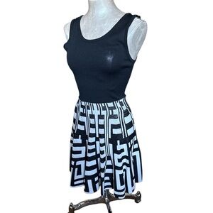 Plenty By Tracy Reese Black And White Sweater Dress Size small